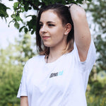 Lade das Bild in den Galerie-Viewer, Merry Axe-Mas | T-Shirt | Unisex
