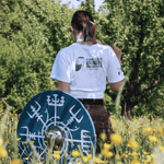 Lade das Bild in den Galerie-Viewer, In jedem steckt ein Wikinger | T-Shirt | Unisex
