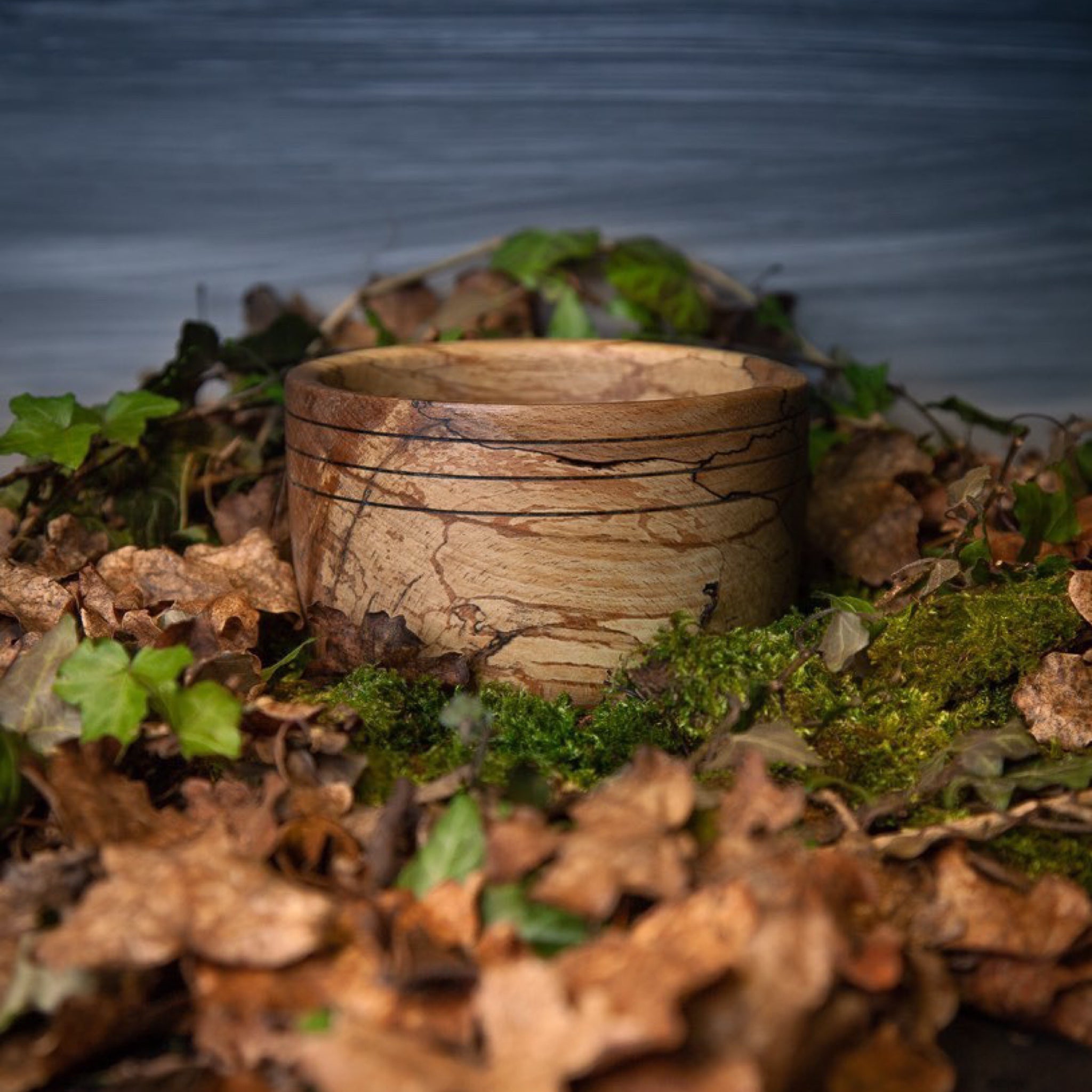 Holzschüssel