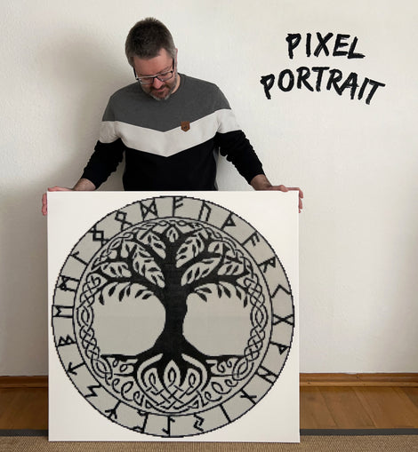 Yggdrasil aus ca. 31.000 Bügelperlen | 100 x 100 cm | Einzigartige Produktion (Unikat)